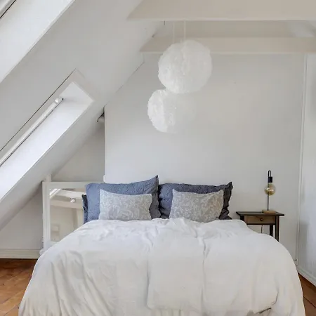Classic Peaceful Space In The Center Apartment Bergen